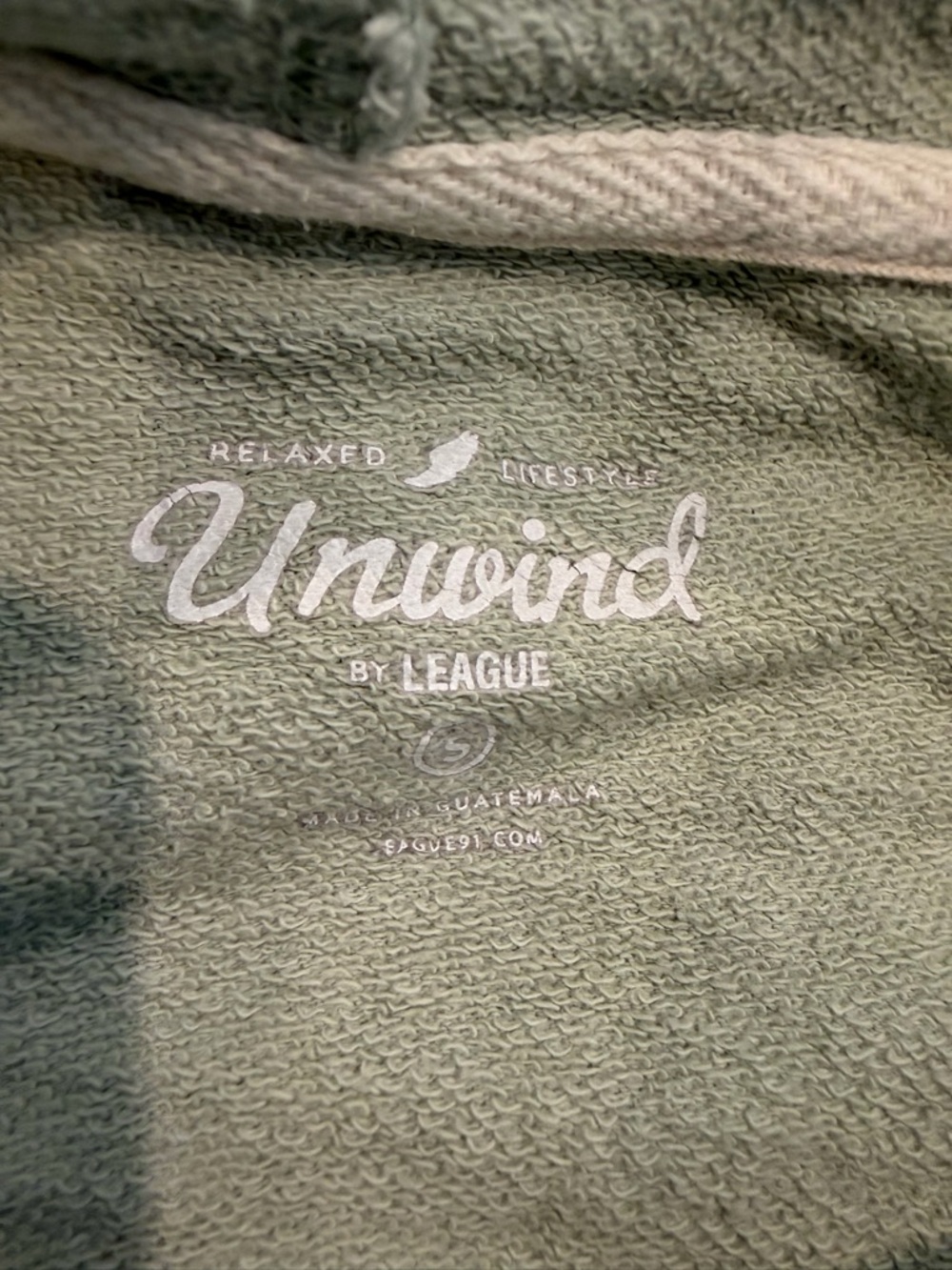 Cuttyhunk Island Cropped Hoodie | Light Sage Green | Size S - Picture 2 of 5